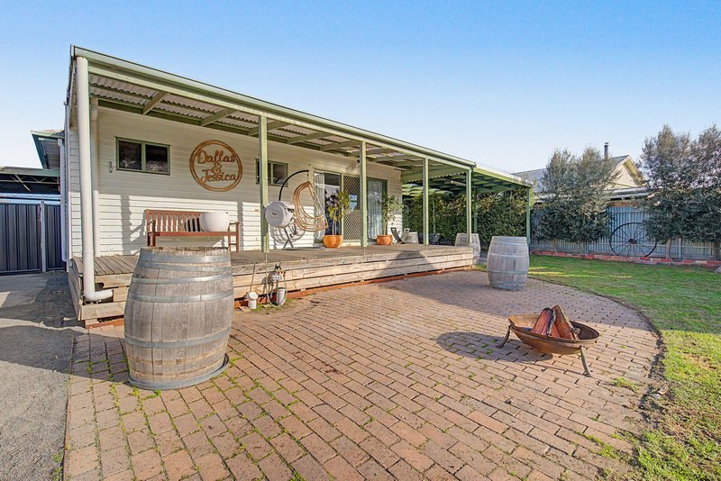 Photo - 24 Wilmoth Avenue, Horsham VIC 3400 - Image 18