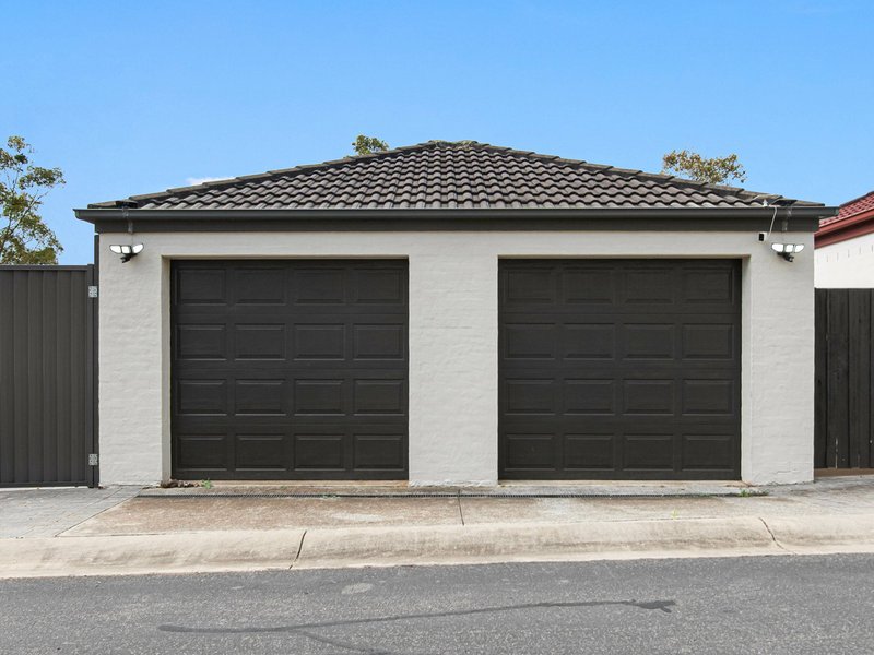 Photo - 24 Wingate Avenue, West Hoxton NSW 2171 - Image 8