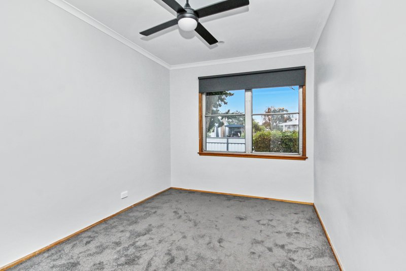 Photo - 24 Winifred Street, Horsham VIC 3400 - Image 6