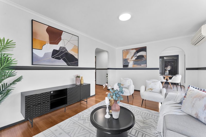 Photo - 24 Wirilda Crescent, Frankston North VIC 3200 - Image 5