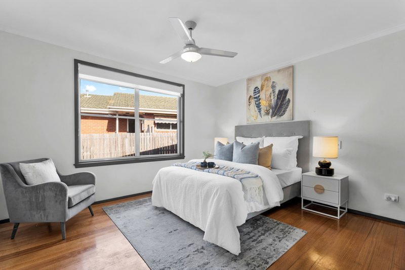 Photo - 24 Wirilda Crescent, Frankston North VIC 3200 - Image 10