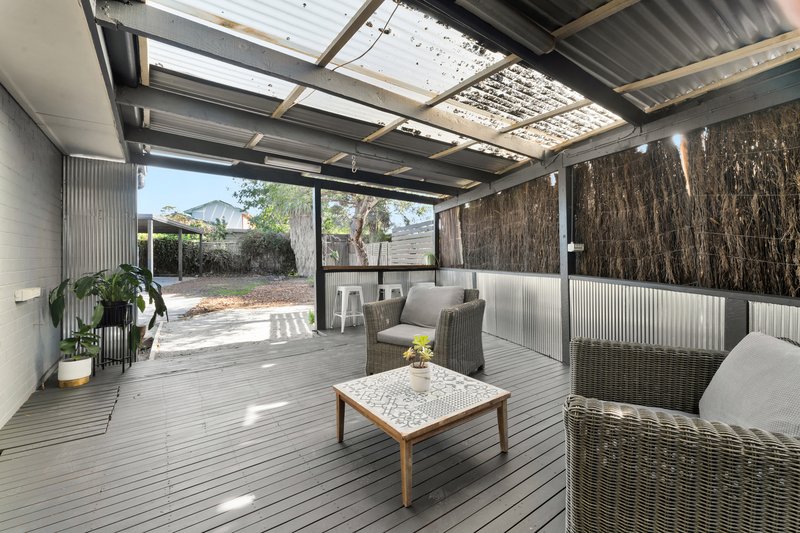 Photo - 24 Wirilda Crescent, Frankston North VIC 3200 - Image 17