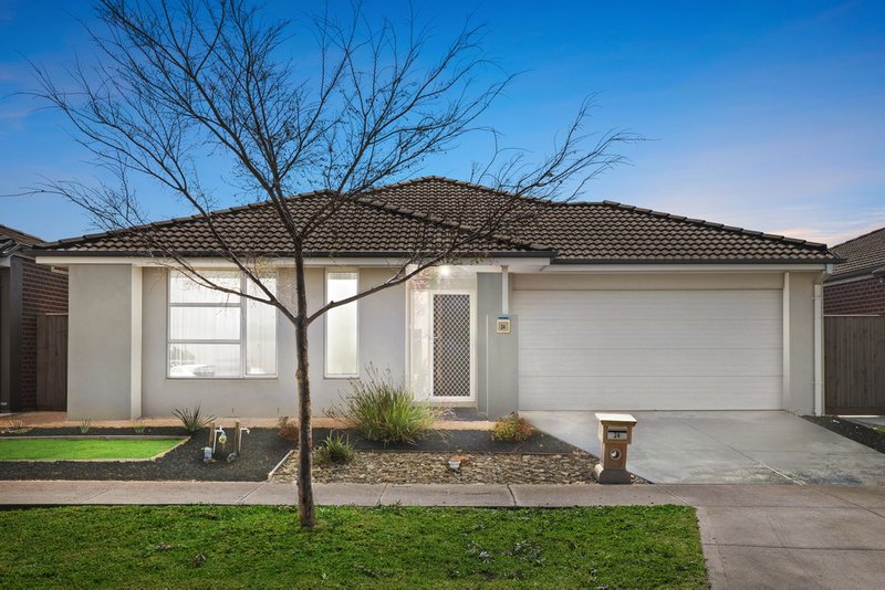 Photo - 24 Wirruna Street, Werribee VIC 3030 - Image 2