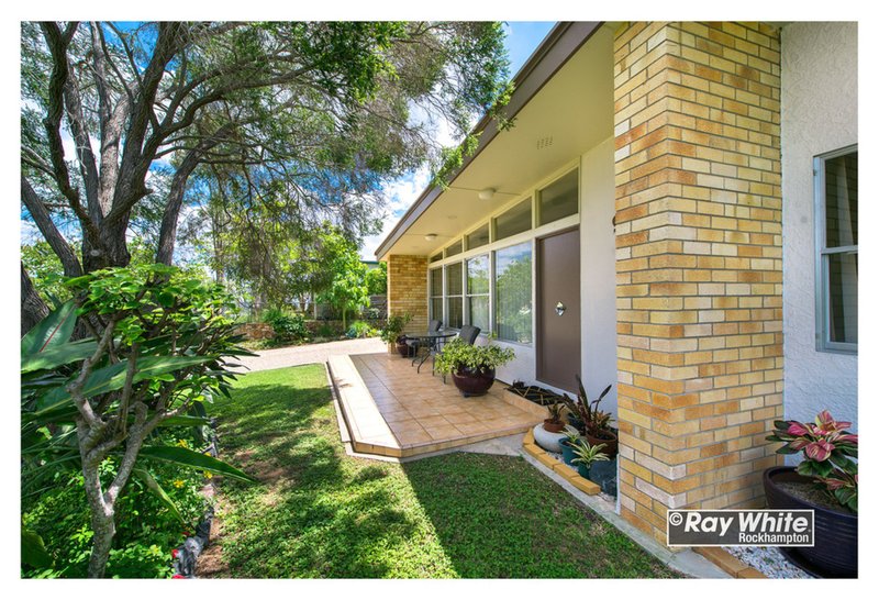 Photo - 24 Wiseman Street, The Range QLD 4700 - Image 2