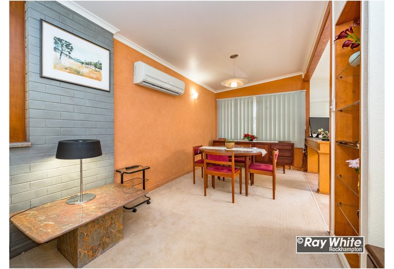 Photo - 24 Wiseman Street, The Range QLD 4700 - Image 18