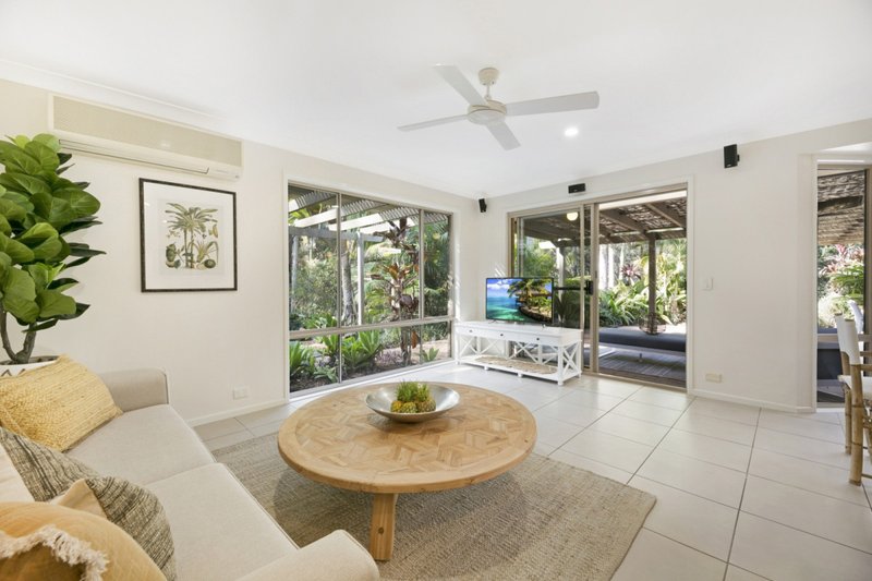 Photo - 24 Wisteria Court, Tallebudgera Valley QLD 4228 - Image 4