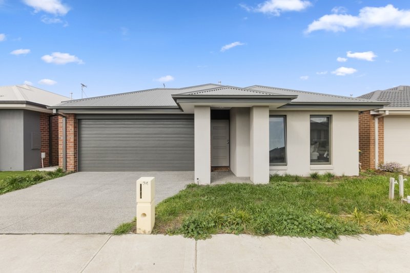 Photo - 24 Wolomina Crescent, Werribee VIC 3030 - Image 4