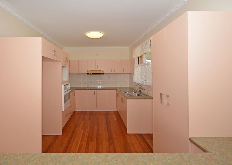 Photo - 24 Wonga Street, Scarness QLD 4655 - Image 5