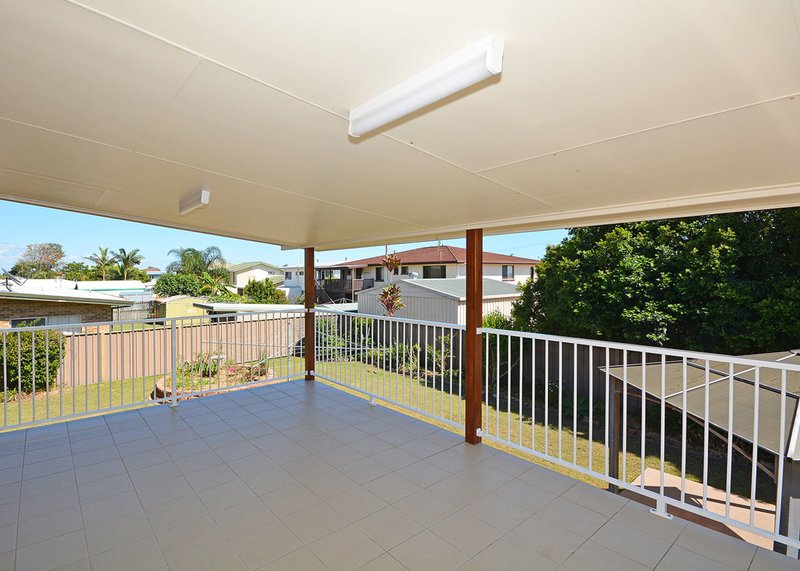 Photo - 24 Wonga Street, Scarness QLD 4655 - Image 17