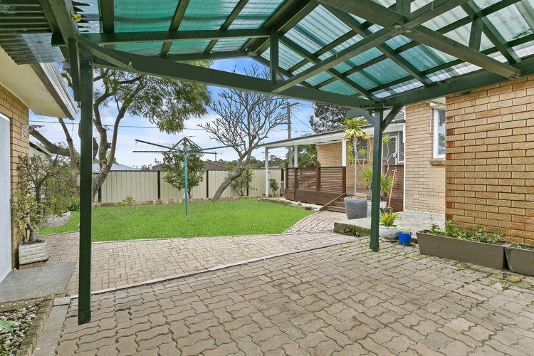 Photo - 24 Woodpark Road, Guildford NSW 2161 - Image 8