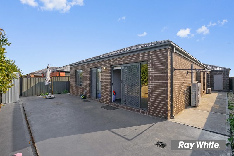 Photo - 24 Wootten Road, Tarneit VIC 3029 - Image 18