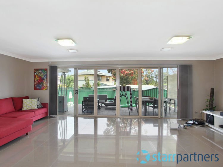 Photo - 24 Wyena Road, Pendle Hill NSW 2145 - Image 4