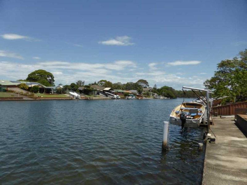 24 Wyuna Place, Forster NSW 2428