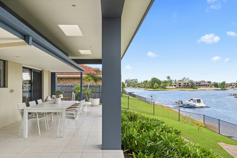 Photo - 24 Wyuna Street, Broadbeach Waters QLD 4218 - Image 26