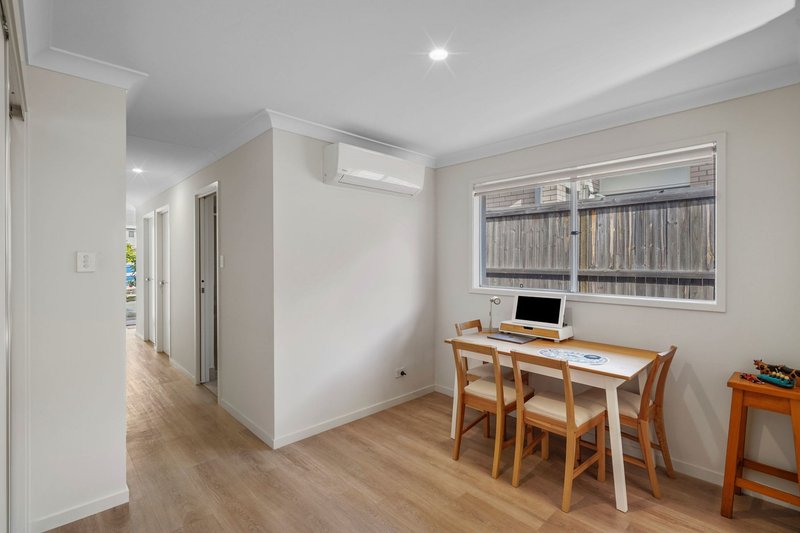 Photo - 24 Yellowstone Circuit, Yarrabilba QLD 4207 - Image 7