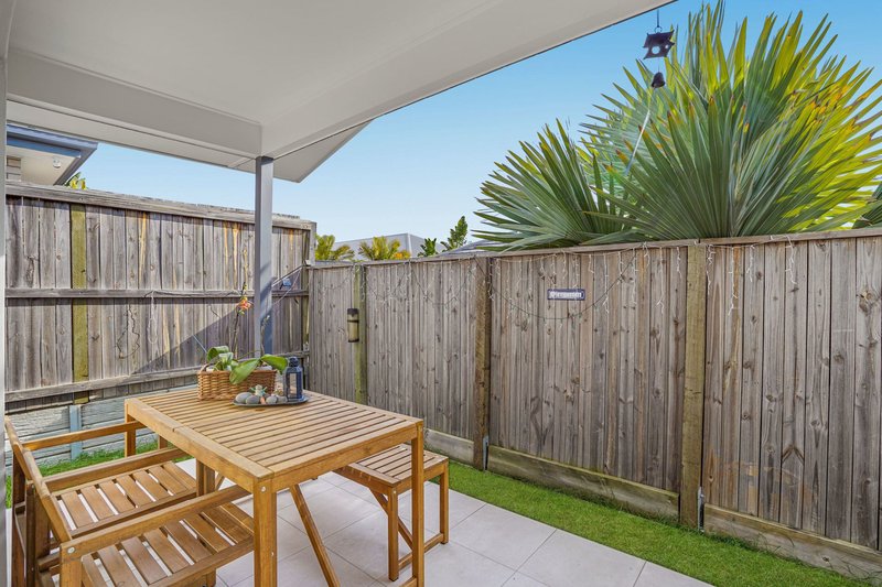 Photo - 24 Yellowstone Circuit, Yarrabilba QLD 4207 - Image 8