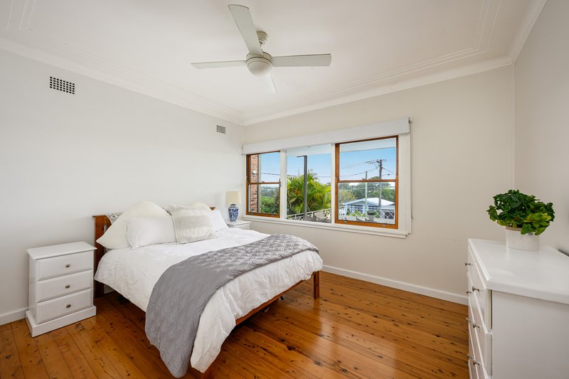 Photo - 24 Yowie Avenue, Caringbah South NSW 2229 - Image 14