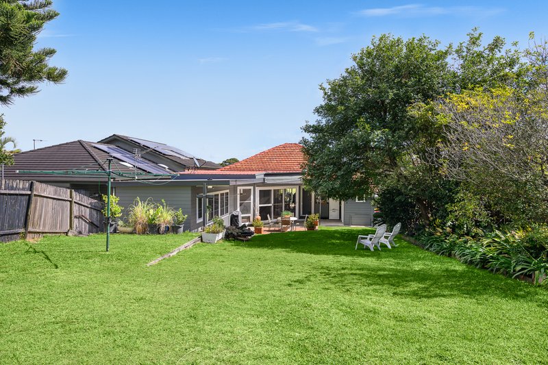 Photo - 24 Yowie Avenue, Caringbah South NSW 2229 - Image 19