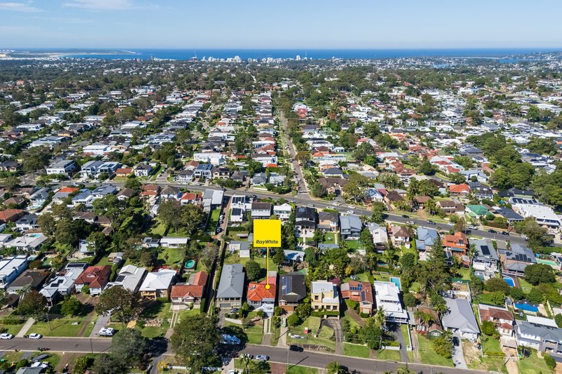 Photo - 24 Yowie Avenue, Caringbah South NSW 2229 - Image 20