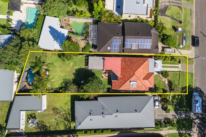 Photo - 24 Yowie Avenue, Caringbah South NSW 2229 - Image 23