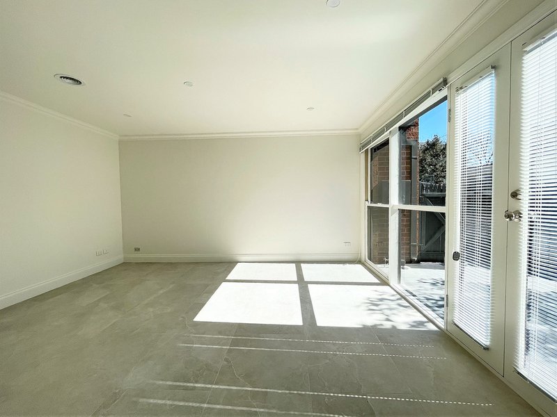 Photo - 2/40 Andrew Street, Northcote VIC 3070 - Image 6