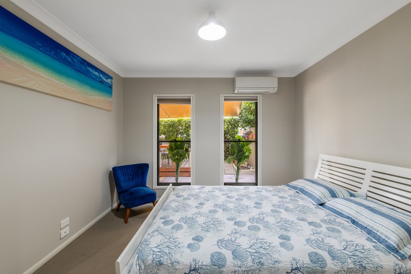 Photo - 2/40 Brimblecombe Drive, Middle Ridge QLD 4350 - Image 10