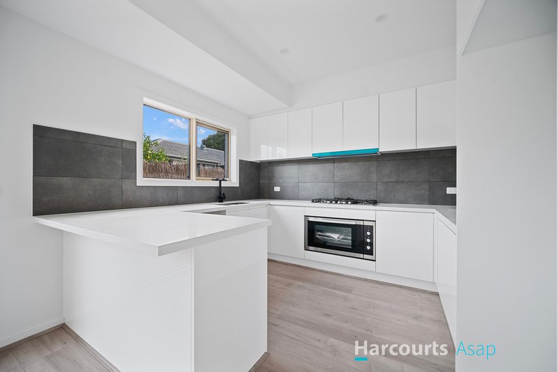 Photo - 2/40 East Road, Seaford VIC 3198 - Image 4