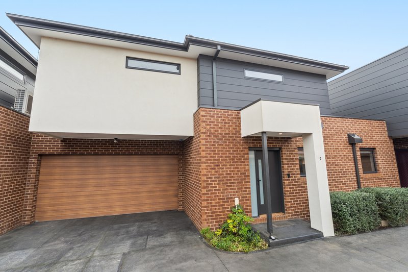 Photo - 2/40 Eisenhower Street, Reservoir VIC 3073 - Image 2
