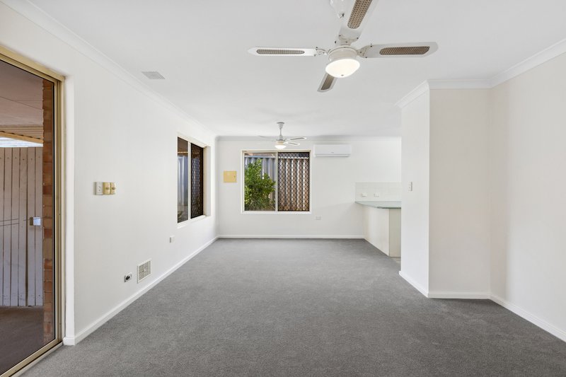 Photo - 2/40 Farris Street, Innaloo WA 6018 - Image 3