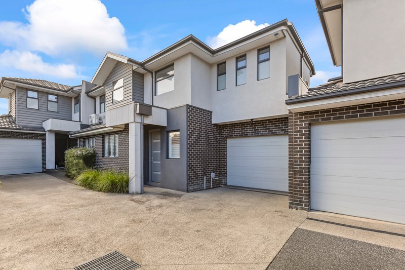 Photo - 2/40 Glenroy Road, Glenroy VIC 3046 - Image 1