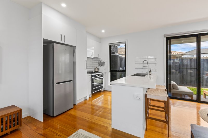 Photo - 2/40 Glenroy Road, Glenroy VIC 3046 - Image 7