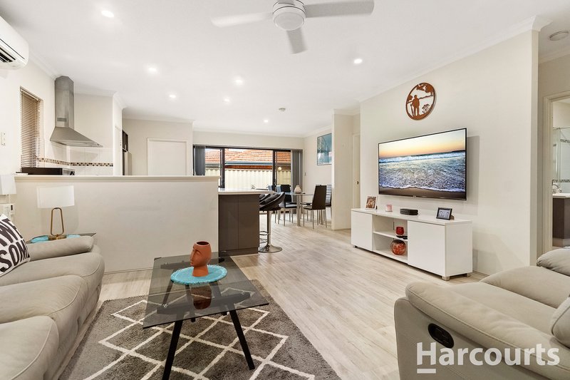 Photo - 2/40 Hackett Street, Mandurah WA 6210 - Image 4