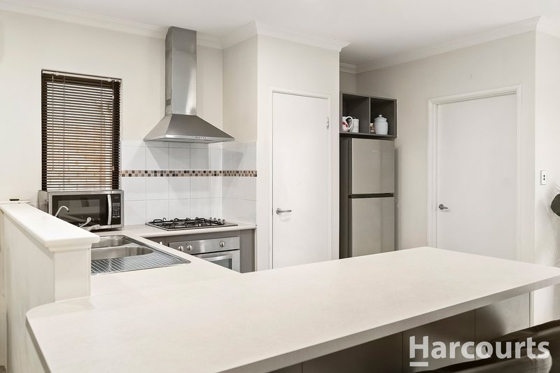 Photo - 2/40 Hackett Street, Mandurah WA 6210 - Image 6