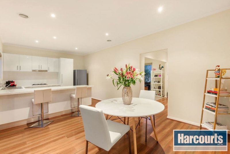 Photo - 2/40 Kathryn Road, Knoxfield VIC 3180 - Image 3