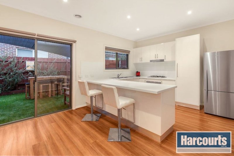 Photo - 2/40 Kathryn Road, Knoxfield VIC 3180 - Image 5