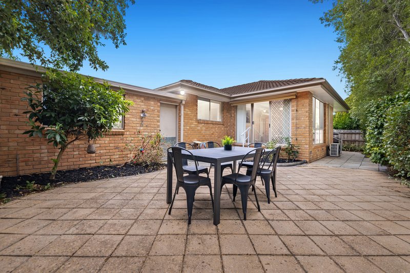 Photo - 2/40 Kemp Avenue, Mount Waverley VIC 3149 - Image 10