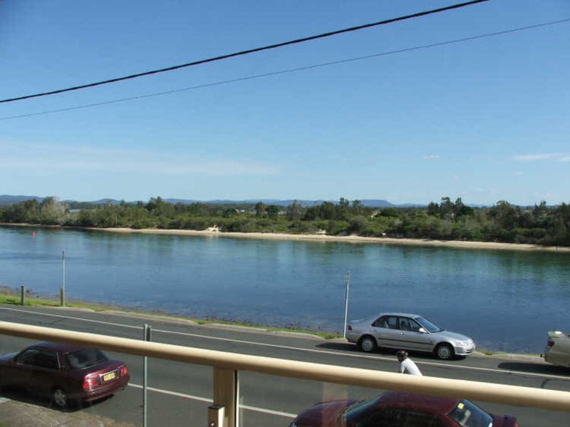 Photo - 2/40 Little Street 'Riverside' , Forster NSW 2428 - Image 2