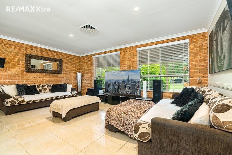 Photo - 240 Luddenham Road, Orchard Hills NSW 2748 - Image 4