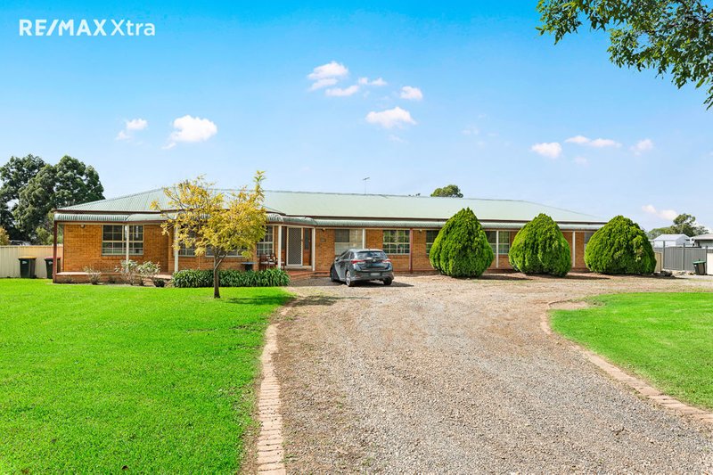 Photo - 240 Luddenham Road, Orchard Hills NSW 2748 - Image 17