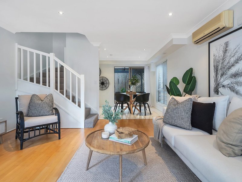 Photo - 2/40 Macgregor Street, Wilston QLD 4051 - Image 1