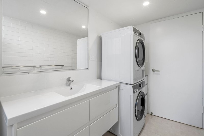 Photo - 2/40 Murev Way, Carrara QLD 4211 - Image 10