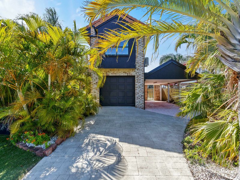 Photo - 2/40 Port Dr , Banksia Beach QLD 4507 - Image 3