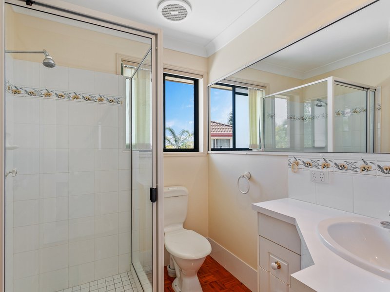 Photo - 2/40 Port Dr , Banksia Beach QLD 4507 - Image 14