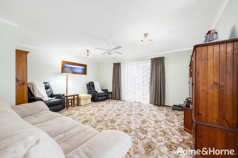 Photo - 2/40 Ross Road, Queanbeyan NSW 2620 - Image 7