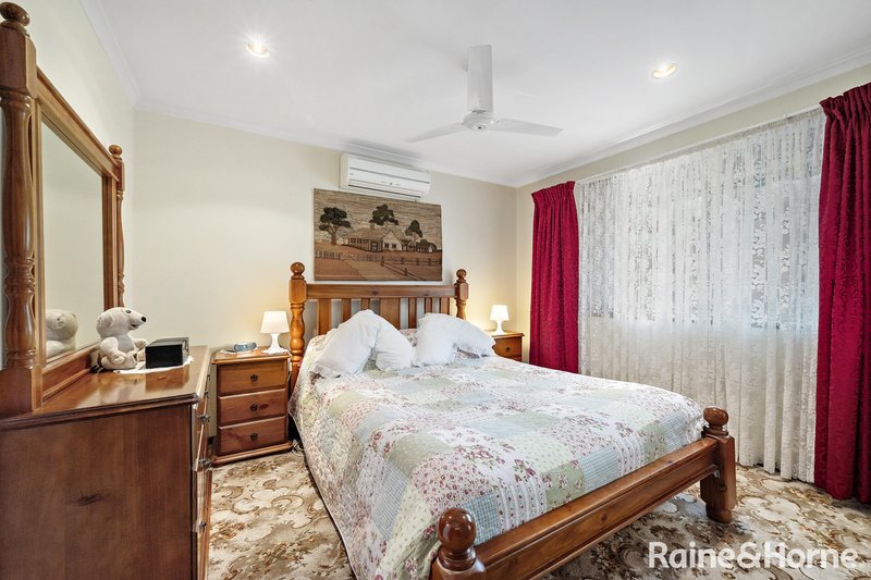 Photo - 2/40 Ross Road, Queanbeyan NSW 2620 - Image 9