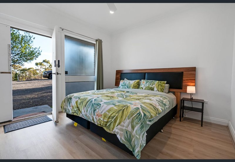 Photo - 240 Swans Road, Darley VIC 3340 - Image 5
