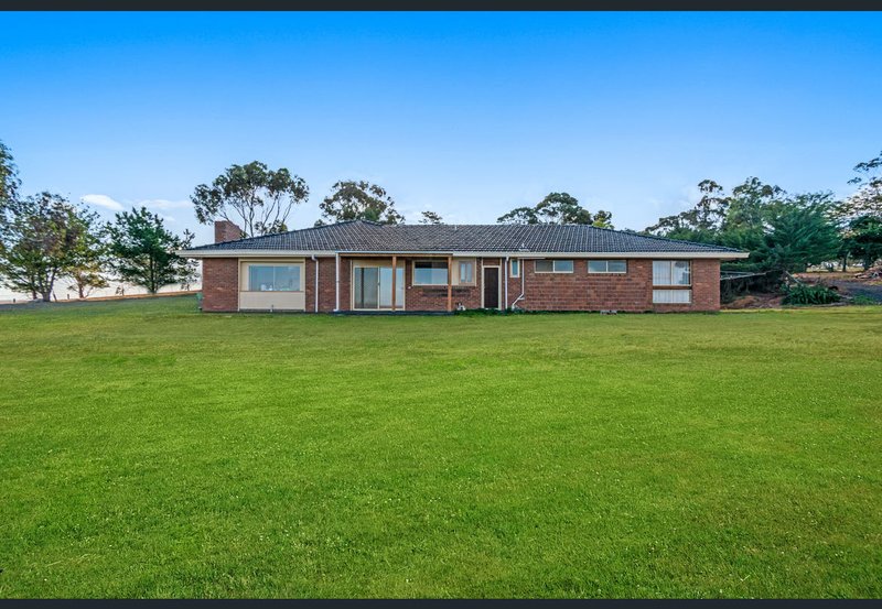 Photo - 240 Swans Road, Darley VIC 3340 - Image 1