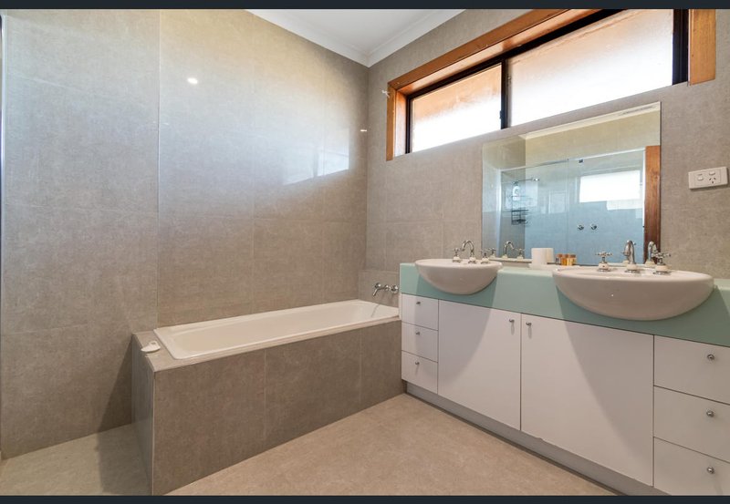 Photo - 240 Swans Road, Darley VIC 3340 - Image 5