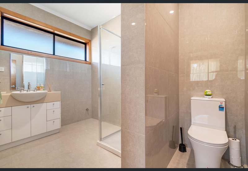 Photo - 240 Swans Road, Darley VIC 3340 - Image 7