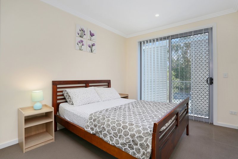 Photo - 2/401-403 Wentworth Avenue, Toongabbie NSW 2146 - Image 8